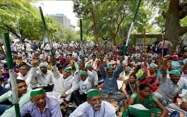 UP Farmers Embark On March From Noida To Delhi Over Loan Waiver