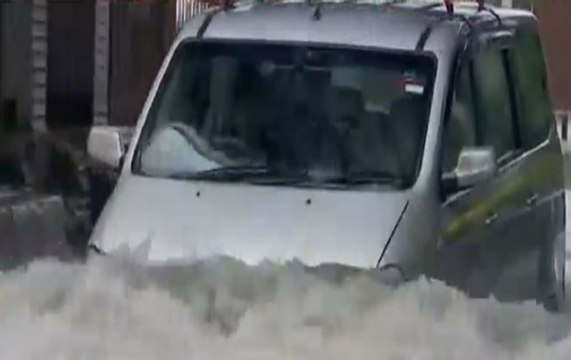 Mumbai Rain Update: Traffic Snarls, Waterlogging Disrupt Normal Life