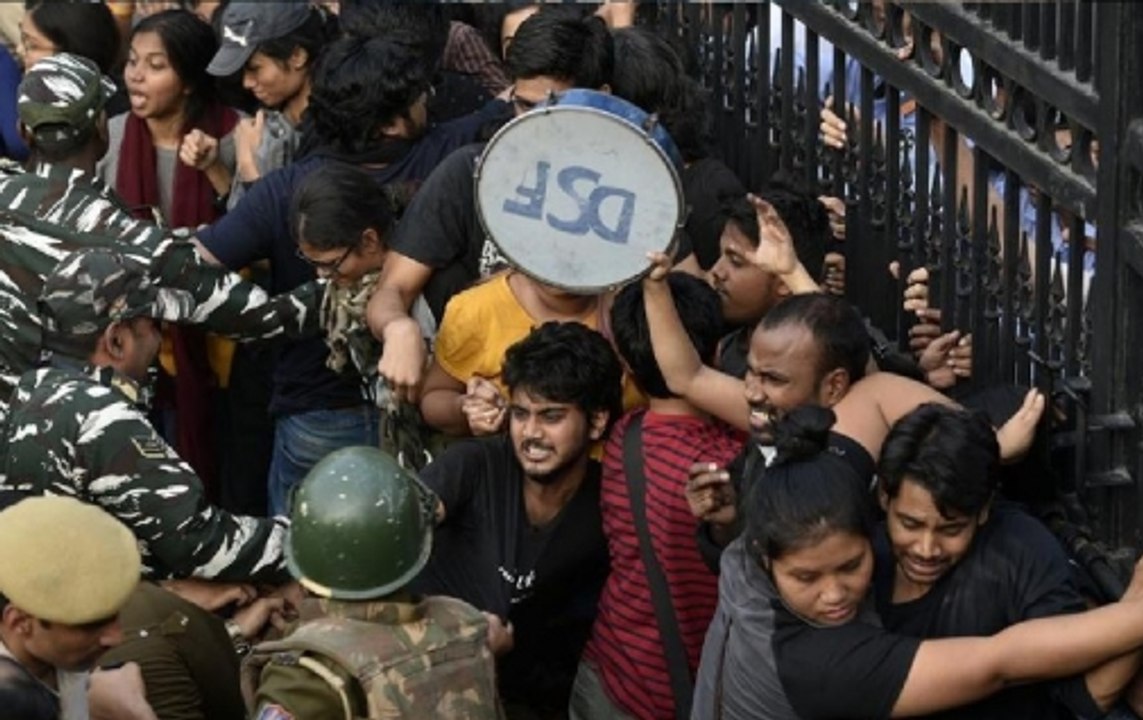JNU Students May Meet Union HRD Minister Today: Ground Report