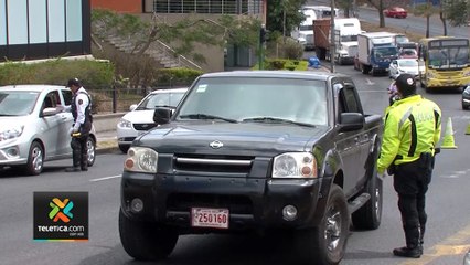 tn7-Policías de Tránsito improvisan baños fuera de sus casas para evitar contagio por COVID-19-170420