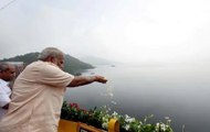 Prime Minister Narendra Modi Reaches Sardar Sarovar Dam