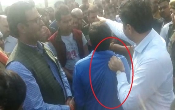 Amethi DM Removed For Misbehaving With Slain Man's Brother