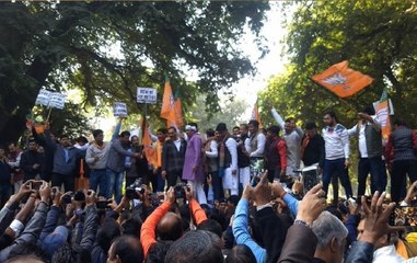 Rafale Deal: BJP Workers Stage Protest Demanding Apology From Rahul