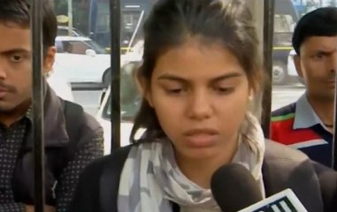 Delhi: Cops Arrest Teen Protesting Against Hyderabad Doctor Rape