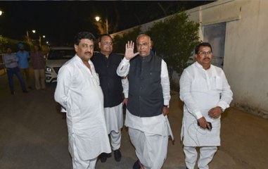 What Congress’ Kharge, NCP’s Nawab Malik Said On Pawar-Sonia Meet