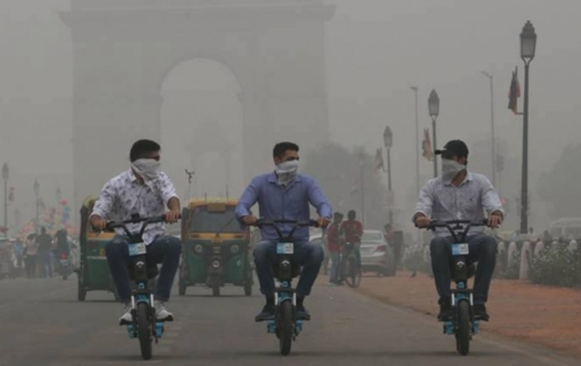 No Respite For Delhi As Air Quality Plummets Into 'Severe' Category