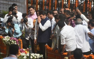 Fadnavis Pays Tribute To Balasaheb Thackeray On His Death Anniversary