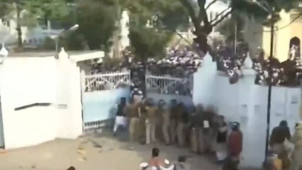 Lucknow: Nadwa College Students Protest Against Jamia Crackdown