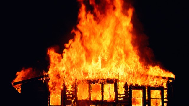 9 Killed After Fire Breaks Out At Cloth Godown In Delhi’s Kirari