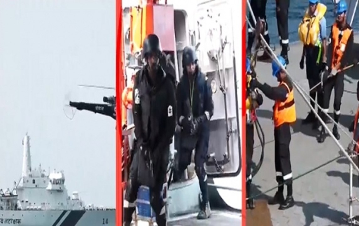 Indian Navy Conducts Operational Demonstration At Kochi Base