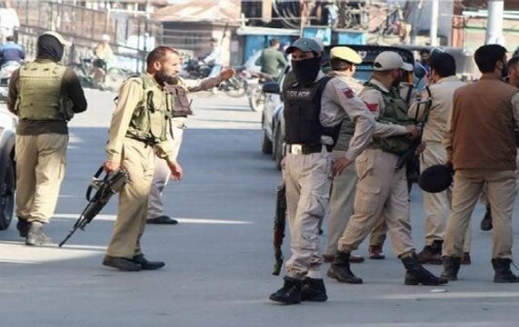J&K: 1 Dead, 15 Injured After Terrorists Lob Grenade in Srinagar