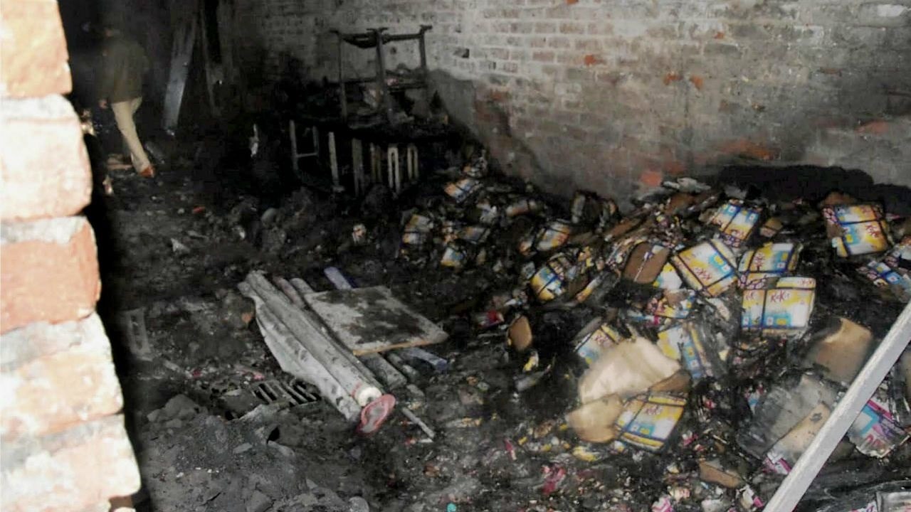 43 Killed In Fire Incident At Illegal Manufacturing Units In Delhi