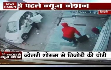 Jewellery Shop Robbed In Delhi’s Rani Bagh Area
