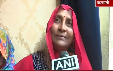 Varanasi: People Purchase Onions Keeping Jewellery As Mortgage