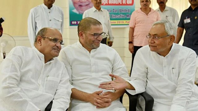 JD(U) Expels Prashant Kishor, Pavan Varma Over 'Anti-Party Activities'