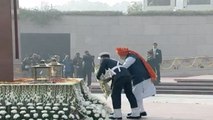 PM Modi Pays Homage To Fallen Soldiers At National War Memorial