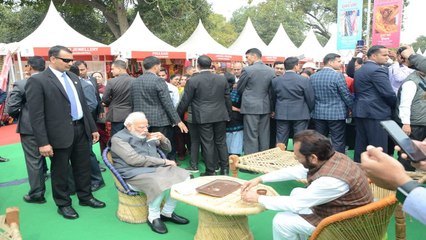 PM Modi Enjoys 'Litti-Chokha, Kulhad Chai' In Visit To Craft Fest