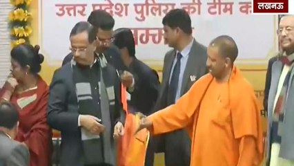 UP CM Yogi Adityanath Meets Children Held Hostage In Farrukhabad