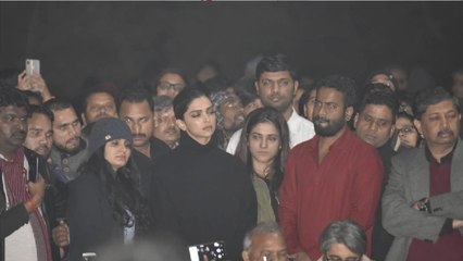 Deepika Padukone's JNU Visit Leaves Twitter Divided: Here're Reactions