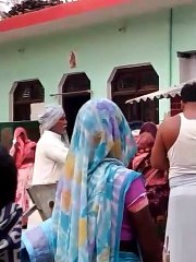 धौरहरा कोटेदार से की गई अभद्रता, वीडियो सोशल मीडिया पर वायरल