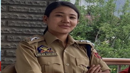 Budgam: Why DSP Nizla Angmo Is Being Praised By Locals