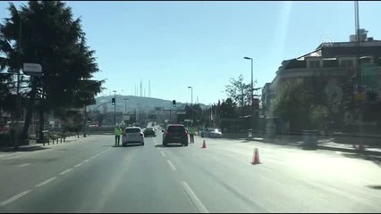 Polis 18 noktada ekiplerle İstanbul trafiğini kontrol ediyor (2)