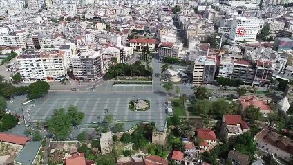 Antalyalılar kısıtlamaya uydu, cadde, sokak ve meydanlar boş kaldı
