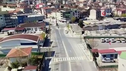 Sokağa çıkma kısıtlamasıyla Sultanbeyli caddeleri boş kaldı
