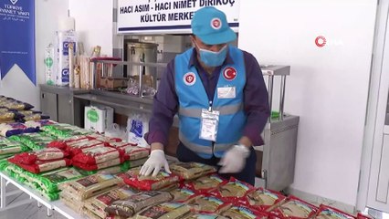 Cami imamı camiye ’Vefa Çarşısı’ kurdu