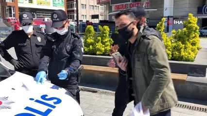 Esenyurt'ta kısıtlamayı hiçe sayanlara ceza yağdı