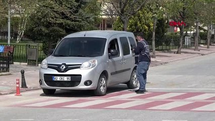 KONYA Sokağa çıkma yasağının ihlal eden 3 kadın emniyete götürüldü