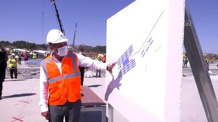 Sağlık Bakanı Koca, Sancaktepe'de inşa edilen hastanede incelemelerde bulundu