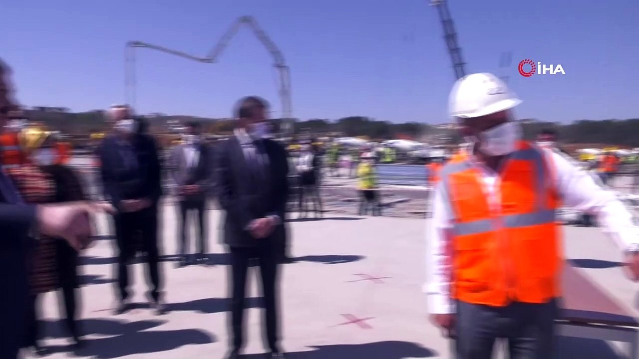 Sağlık Bakanı Fahrettin Koca, Sancaktepe'de yapılan hastanenin inşaatını inceledi