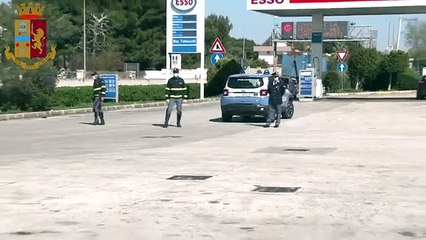 Download Video: Bari - Controlli anti Covid della Polizia di Stato (18.04.20)