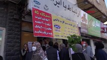 İran'da halk koronavirüs yardımına hücum etti