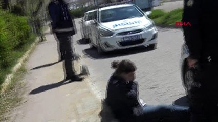 POLİSİ GÖRÜNCE 'TANSİYON HASTASIYIM' DEYİP AMBULANS İSTEDİ