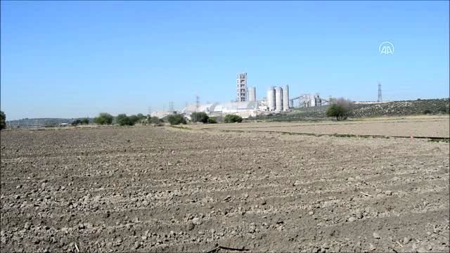 Sokağa çıkma kısıtlamasından muaf tutulan çiftçilerden Evde kalın çağrısı