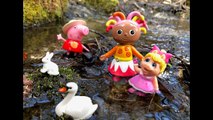 SWAN River Walk with Upsy Daisy, Peppa Pig and Miss Piggy Toys-