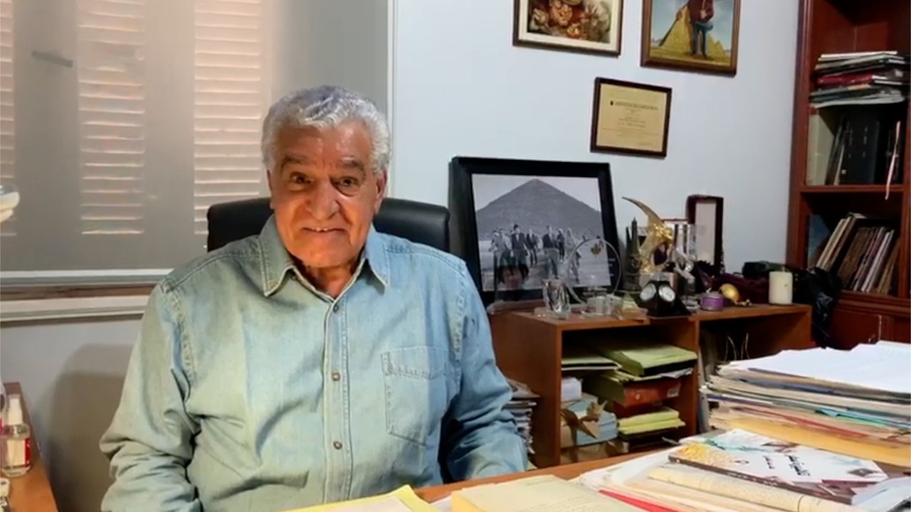 زاهي حواس يتبنى مبادرة "1000 كاتب" لدعم الدولة في مواجهة كورونا