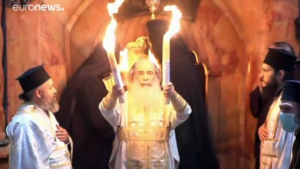 شاهد: كنيسة القيامة تحتفل بسبت النور دون مصلين بسبب فيروس كورونا