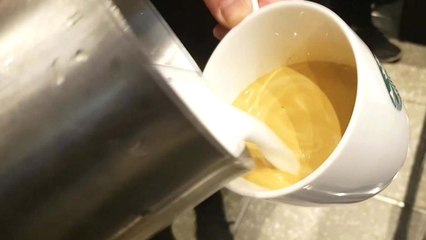 한국인의 유별난 커피 사랑, 전문점도 편의점도 매출 쑥쑥 / YTN