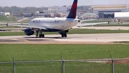Delta Airlines Departing St. Louis Lambert International