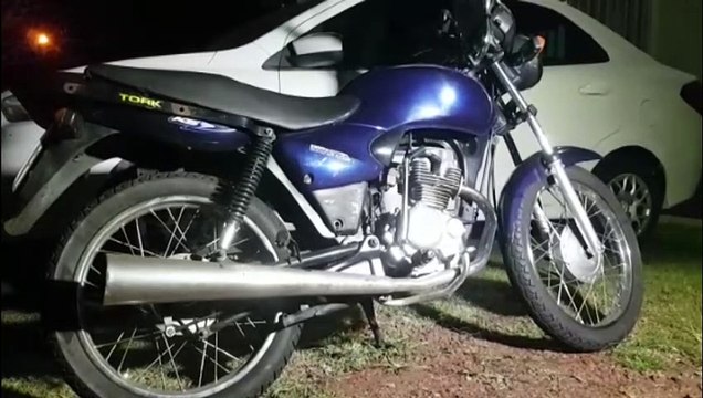Motociclista é atendido pelo Siate após colisão de trânsito; vítima filmou motorista deixando o local com carro