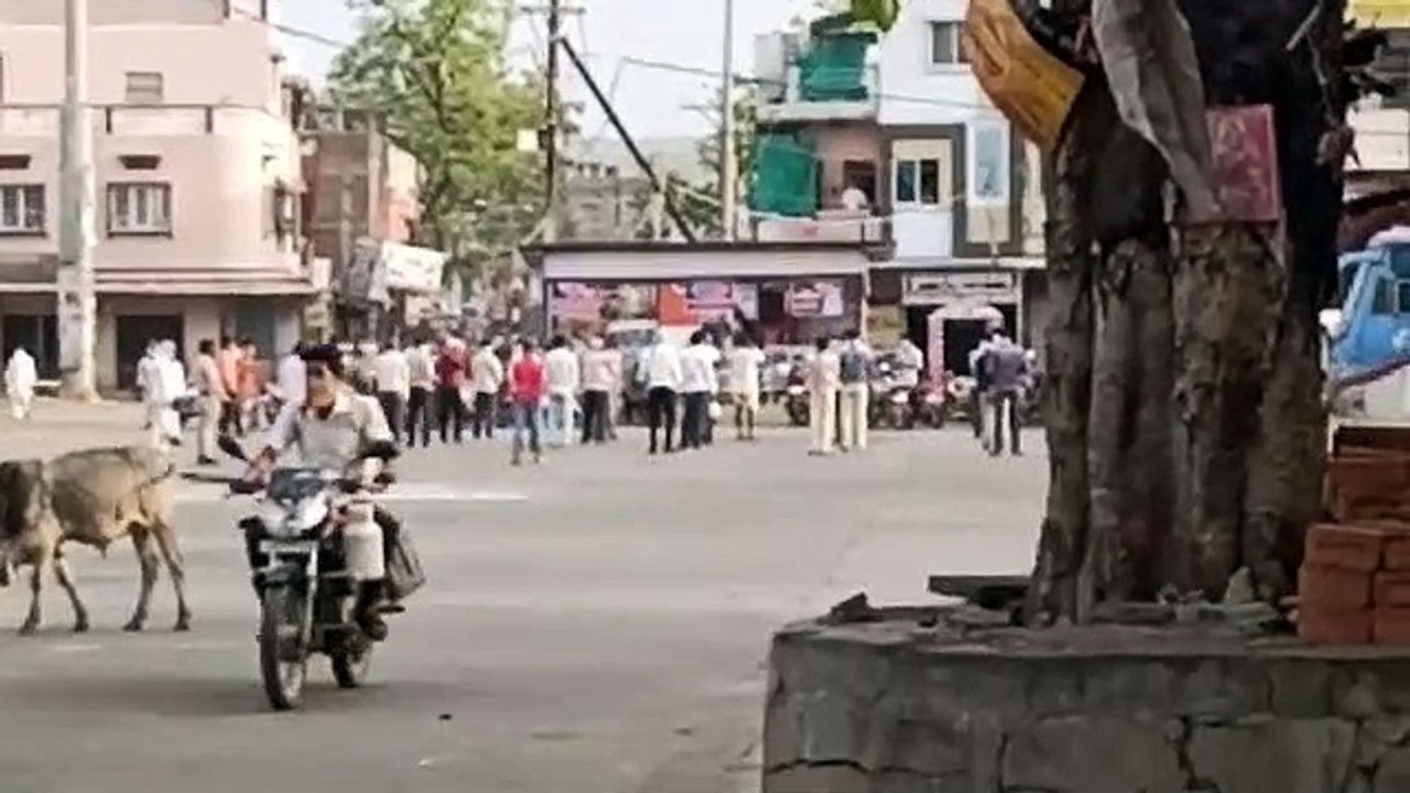 मंदसौरः लॉकडाउन का उल्लंघन करने पर 50 लोगों को पुलिस ने यह सजा