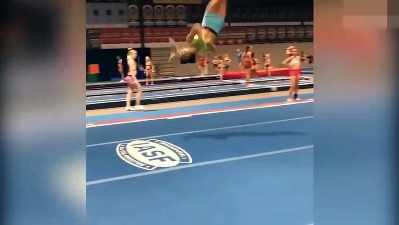 Wonderful girl's flips