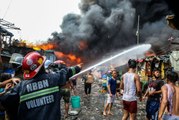 Filipinler'de gecekondu mahallesinde yangın: 500 aile evsiz kaldı