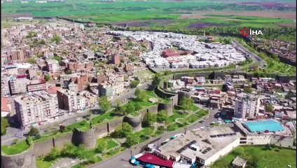 Diyarbakır'da sokaklar kısıtlamanın ikinci gününde de boş kaldı