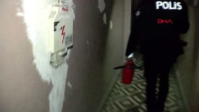 ELEKTRİKLER KESİLİNCE, MAKİNEYE BAĞLI ENGELLİ OĞLU İÇİN POLİSTEN YARDIM İSTEDİ