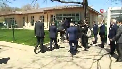 TBMM Başkanı Şentop, Ayrancı kapısında görevli polisleri ziyaret etti