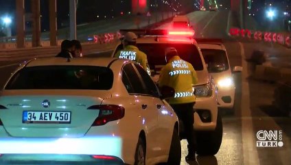 İstanbul'da polis denetimleri gece de devam etti